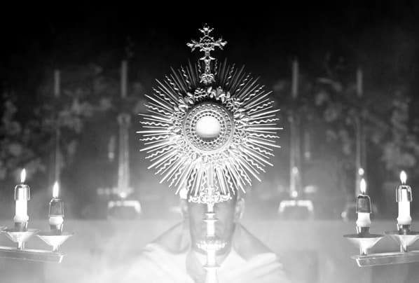 Lo digital nos hace creer que somos Dios