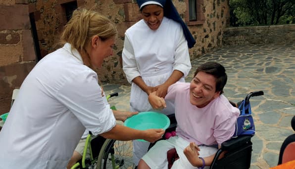 Locos y dementes: los preferidos de Cristo